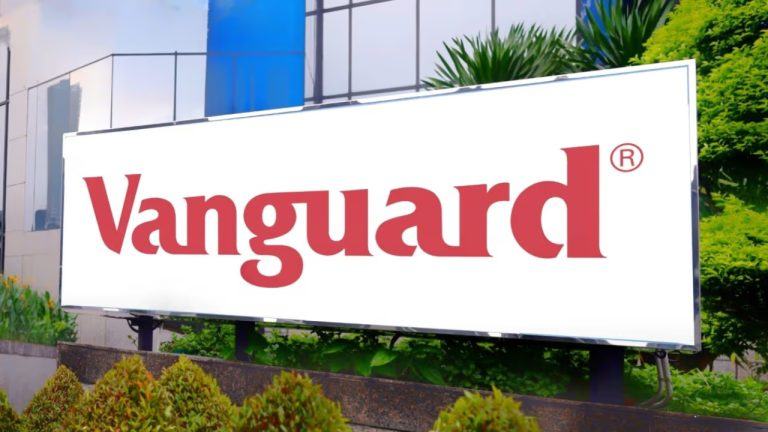 Gigante de US$ 12 Trilhões: Vanguard Recruta Executivo para Liderar Estratégia de Cripto